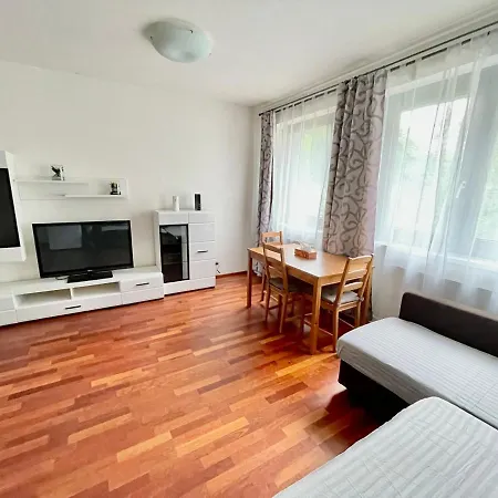 公寓 Centrum Park Apartment+ *